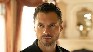 Aaron Shore's Instagram, Twitter & Facebook