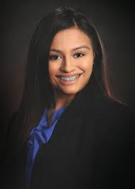 Esmeralda Mata's Instagram, Twitter & Facebook