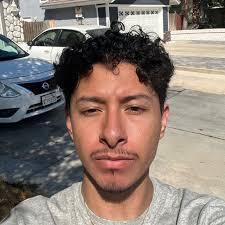 Isaac Ledesma's Instagram, Twitter & Facebook