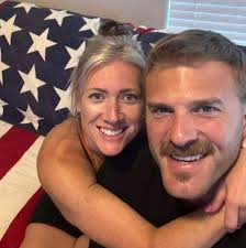 My heart breaks having to say goodbye to my first house I worked so hard  for. 💔 But life unfortunately happened the way it did and off I go.  Goodbye Arizona, for