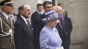 Todas las noticias sobre familia real británica: La Reina Isabel Ii De Inglaterra Y La Familia Real Britanica