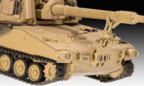 The system enhances previous versions of the m109 by implementing onboard navigational and automatic fire control systems. Revell M109a6 Paladin Rev 03331 Rev03331 Rev 03331 Rev3331 Rev 3331 1 72 Amerikanische Panzerhaubitze Paladin American U S Us Self Propelled Howitzer Modelmakershop Modelmakershop