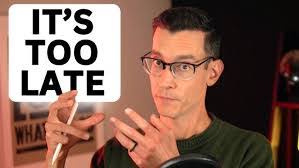 Scott Barefoot's Instagram, Twitter & Facebook