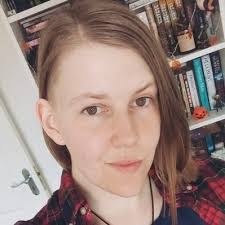 Elizabeth Salo's Instagram, Twitter & Facebook