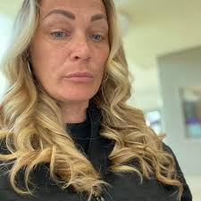 Remove brown tint from blanket image?