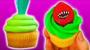 Super mario brothers cupcakes by artsylady on deviantart. How To Make Super Mario Pull Apart Cupcakes Youtube