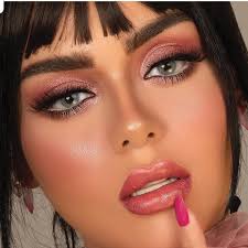 عدسات لنس مي اللون سكاي بلو skyblue تتميز عدسات لنس مي بأنها اقوى إصدار للعدسات في الأسواق ألوانها طبيعية و جذاب bride makeup makeup lover makeup addict