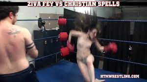 Man vs Woman Boxing Match 420 - XVIDEOS.COM