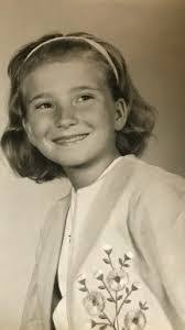 Karen Bergeron's Instagram, Twitter & Facebook