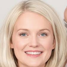 Christina Hertz's Instagram, Twitter & Facebook