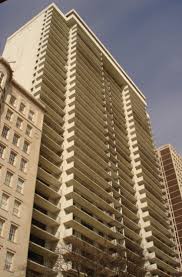 Luxury living chicago's professional real estate team is committed to guiding you through your apartment search and providing the highest level of service. 3 Bedroom Condos For Sale In The Gold Coast Chicago Metro Area Real Estate