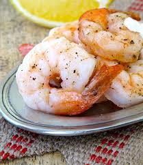 Roasted Shrimp Cocktail With Lemon Caper Cream Sauce Recette Barbecue Recette Recettes Preferees