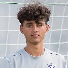 Robert McCourt's La Cueva High School Career Home