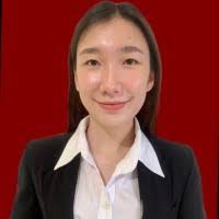 Jenny Bong's Instagram, Twitter & Facebook