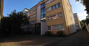 Wgl wohnungsgesellschaft leverkusen gmbh mit sitz in leverkusen ist im handelsregister mit der rechtsform gesellschaft mit beschränkter haftung eingetragen. Wgl Leverkusen Arger Uber Vorkaufsrecht Fur Mitarbeiter