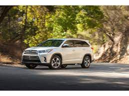 Its available hybrid drivetrain is uncommon for the class. 2019 Toyota Highlander Hybrid Prices Reviews Pictures U S News World Report