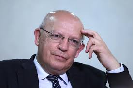 Santos Silva diz que Costa não sai com minoria: “O PS assumirá todas as  responsabilidades que lhe derem”