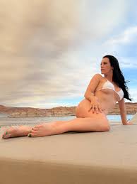 Marcie Reeves (@realmarciereeves) • Threads, Say more