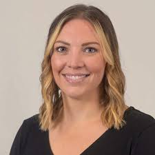 Julie Mistretta's Instagram, Twitter & Facebook