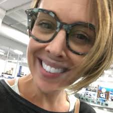 Angela Stubbs's Instagram, Twitter & Facebook