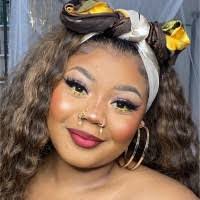 Kayla Clinton's Instagram, Twitter & Facebook