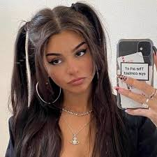 Ashley Shellenberger (ashleyshellenbe)