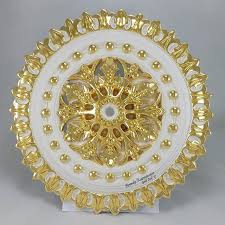 Gold And Plaster Victorian Ceiling Rose Luxury Victorian Goldleaf Plasterwork Details Decor Architecture Interior Orname Ceiling Rose Gold Leaf Gold