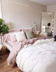 55 Sweet And Most Romantic Bedroom Furniture Ideas These Trendy Bedroom Ideas Would Gain You Amaz Apartment Bedroom Decor College Apartment Decor Comfy Bedroom