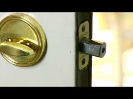 I am assuming the first step is to remove this faceplate that probably conceals the screws underneath, however the plate. Home Improvement Repair Tips How To Fix Door Locks Youtube