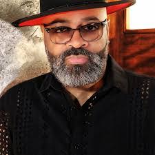 Joyce Moss's Instagram, Twitter & Facebook