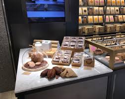 Le Chocolat Alain Ducasse Corner Takashimaya Nihonbashi Ducasse Paris