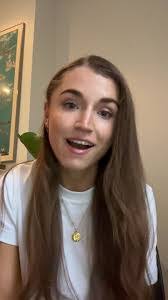 Stefanie Allen's Instagram, Twitter & Facebook