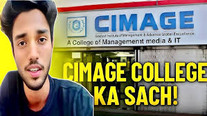 Arunita in Patna Aakash VYOM 2024 Annual Award Ceremony || Career Finology  in Bapu Sabhagar Patna