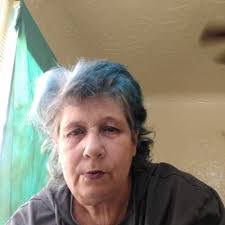 Cynthia Curd's Instagram, Twitter & Facebook