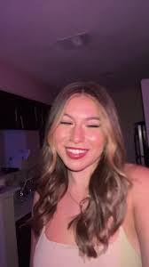 Tara Messner's Instagram, Twitter & Facebook