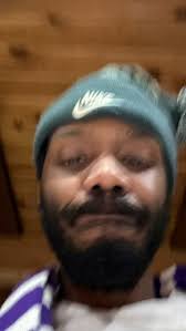 especially when people got ambiguous favors, but they hearts not in it, see  everything's for the paper.” 📸: @shizzinshotz