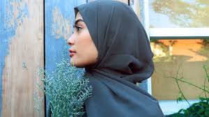 Cinta bukanlah tentang berapa lama kamu mengenal seseorang, melainkan tentang seseorang 13. 35 Kata Kata Cinta Dalam Diam Islami Mewakili Perasaanmu Dan Menyentuh Hati Ragam Bola Com