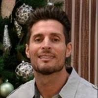 Robert Mullarkey's Instagram, Twitter & Facebook