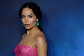 Angeblich sollen die tochter von rockstar lenny kravitz (55) und ihr karl bereits im mai am wochenende folgte nun die große hochzeit in der wahlheimat von papa lenny kravitz, paris. Lenny Kravitz Tochter Zoe Im Interview Zu Fantastic Beasts