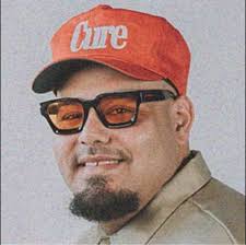 Patrick Vettori, the brother of UFC fighter Marvin Vettori, tragically lost  his life last night at the age of 30 in a house fire. RIP 🙏 💔 “It is said  that Jesus