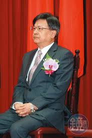 控方申請將案件移交高等法院原訟庭，案件押後至 5 月 18 日作交付程序。 李宇軒今無保釋申請，需繼續還押。 李宇軒今日身穿白襯衫，精神不俗，應訊時不時望向公眾席，聽取控罪後清楚表示「明白」。 ä¸–ç´€å¸æ³•é†œèž2 å¯Œå•†å¸æ³•äººè„ˆé©šäººæœ€å¤§å'–è¦åå›žçŽç« 