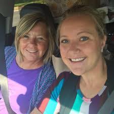 Amber Bedell's Instagram, Twitter & Facebook