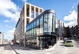 Drive into edinburgh on the a702, continuing onto the a700 and castle terrace is a right hand turn when heading towards the city. Premier Inn Edinburgh City Centre Royal Mile Hotel Bewertungen Fotos Preisvergleich Schottland Tripadvisor