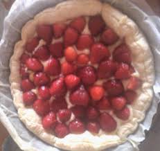 Recette Tarte Feuilletee Aux Fraises 750g Recette En 2020 Recette Tarte Tarte Aux Fruits Tarte