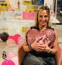 Ofelia castorina è la mamma (bellissima) di diletta leotta. Mai Vista La Sorella Di Diletta Leotta Bionda E Bella Ecco Ambra