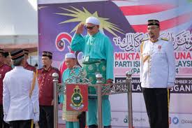 This pas flags vector logo (bendera pas), is the update version of the outdated previous logo published. Why Were Pas Members Giving Hadi Guard Of Honour Dressed In Army Like Uniforms