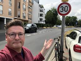 Todlicher Unfall In Raderberg Freie Wahler Koln Fordern Erneut Sicheren Uberweg Monheim Am Rhein