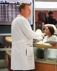 Télécharger et regarder grey's anatomy saison 17 vostfr episode 1 en streaming gratuit, c'est l'histoire de meredith grey, interne, résidente puis. Watch Grey S Anatomy Online Season 16 Episode 17 Tv Fanatic