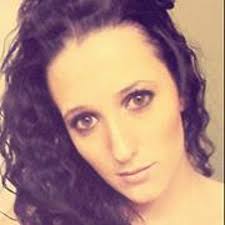 Claire Ciszewski's Instagram, Twitter & Facebook