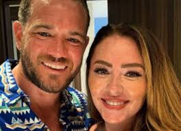 Jennie Frost's Instagram, Twitter & Facebook